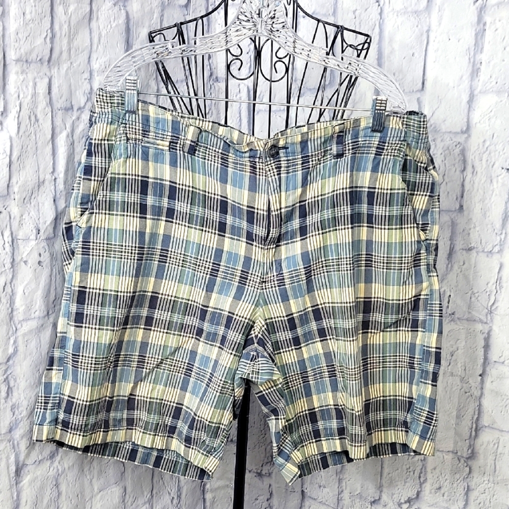 L.L. Bean Blue and Yellow Plaid Men Shorts Size 40W